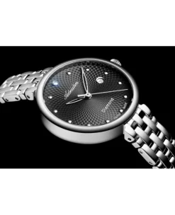 Efektowna i elegancka tarcza w modelu A3543 ozdobiona jest diamentem. Adriatica A3543.5146DQ